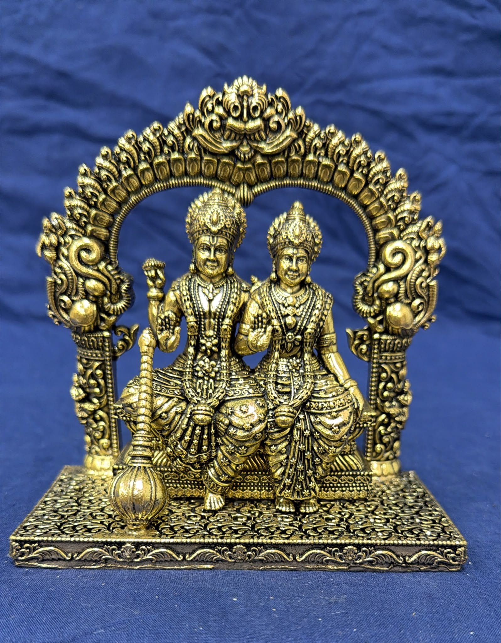 Vishnu Lakshmi Idol - Brass (Style 10)